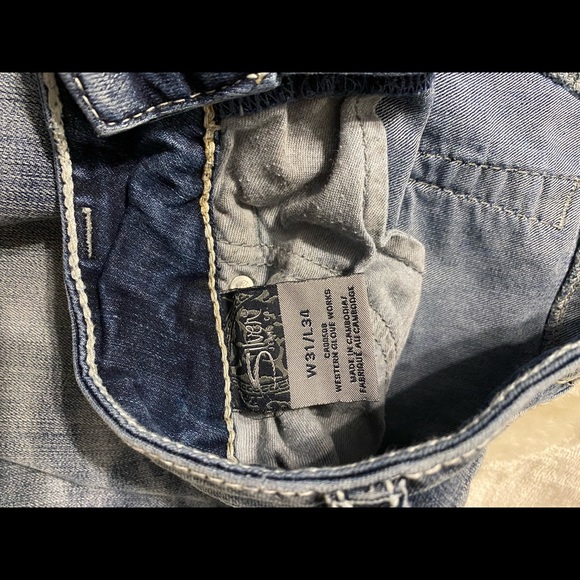 Lots and lots of jeans - Picture 10 of 16